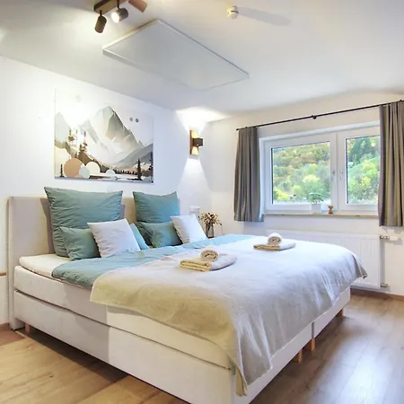 Haus Schiller Apartamento *